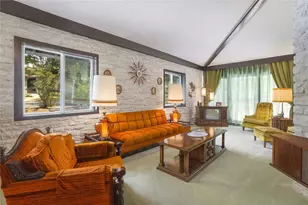 1818 Vance Cir, Austin, TX 78701 - Photo 9