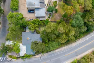 1818 Vance Cir, Austin, TX 78701 - Photo 37