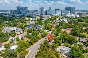 1818 Vance Cir, Austin, TX 78701 - Photo 33