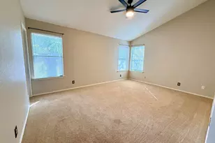 1920 White Oak Cir, Round Rock, TX 78681 - Photo 9