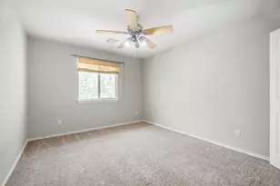 4229 Kingsburg Dr, Round Rock, TX 78681 - Photo 25
