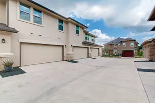 13800 Lyndhurst St, Austin, TX 78717 - Photo 25
