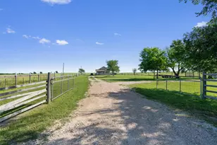 459 Co Rd 450, Thorndale, TX 76577 - Photo 5