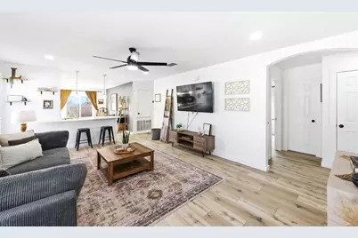 5905 Los Dios Place, Del Valle, TX 78617 - Photo 7