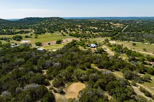 684 Stoneleigh Rd, Center Point, TX 78010 - Photo 27