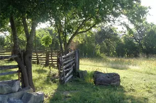 684 Stoneleigh Rd, Center Point, TX 78010 - Photo 37