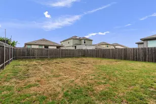 720 Bailey Park Dr, Jarrell, TX 76537 - Photo 27
