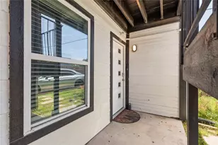 6409 Burns St, Austin, TX 78752 - Photo 19