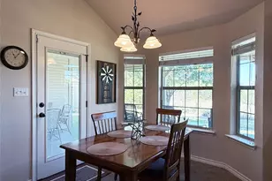 1502 Hamilton St, Burnet, TX 78611 - Photo 9