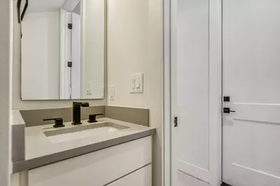 1127 Gunter Street #1, Austin, TX 78702 - Photo 19