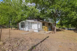 3041 Fm 671, Luling, TX 78648 - Photo 17