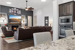 213 Garden Gate Ln, Liberty Hill, TX 78642 - Photo 11