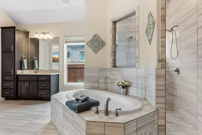 213 Garden Gate Lane, Liberty Hill, TX 78642 - Photo 25