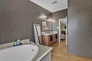 401 High Ridge Meadows Dr, Gonzales, TX 78629 - Photo 9