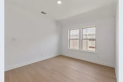 800 Crescent View Drive, Georgetown, TX 78628 - Photo 9