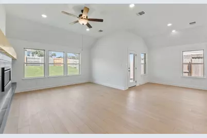 800 Crescent View Drive, Georgetown, TX 78628 - Photo 27