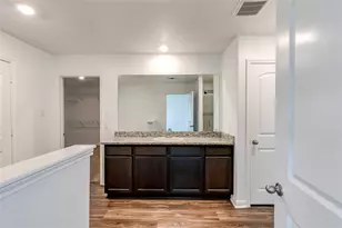 117 Fairfax Ln, Jarrell, TX 76537 - Photo 19