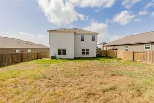 117 Fairfax Ln, Jarrell, TX 76537 - Photo 27