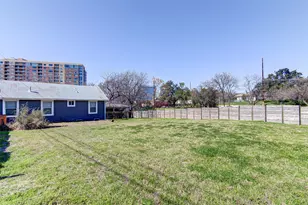 912 Catalpa St, Austin, TX 78702 - Photo 15
