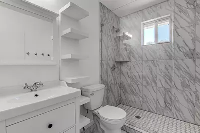 912 Catalpa Street, Austin, TX 78702 - Photo 5