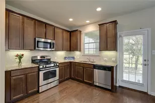 9201 Brodie Ln, Austin, TX 78748 - Photo 7