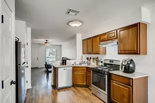 312 W William Cannon Dr, Austin, TX 78745 - Photo 5