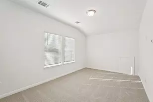128 Maple Hedge Rd, Hutto, TX 78634 - Photo 9