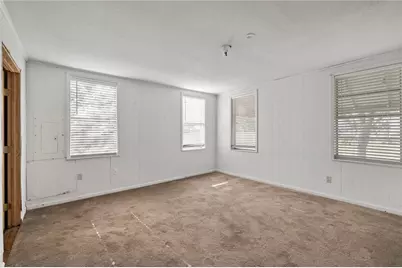 211 S 7th Street, Jarrell, TX 76537 - Photo 17