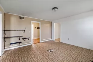 211 S 7th St, Jarrell, TX 76537 - Photo 15