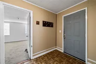 211 S 7th St, Jarrell, TX 76537 - Photo 13