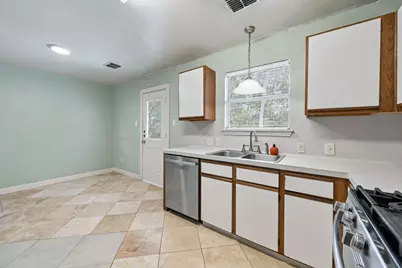 5505 Mesquite Grove Road, Austin, TX 78744 - Photo 15