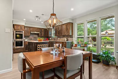 9702 Beauchamp Square, Austin, TX 78729 - Photo 9