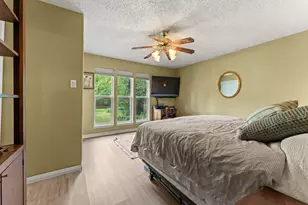 9702 Beauchamp Square, Austin, TX 78729 - Photo 15