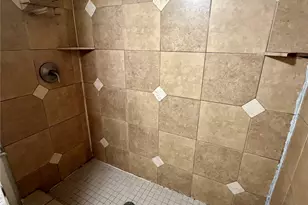 109 Seminole Dr, Smithville, TX 78957 - Photo 11