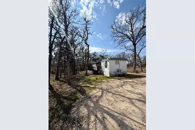 109 Seminole Drive, Smithville, TX 78957 - Photo 13