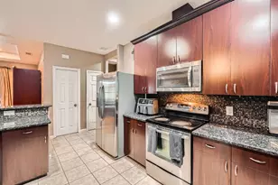 195 Heritage Oaks Dr, Cedar Creek, TX 78612 - Photo 9