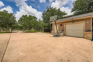 195 Heritage Oaks Dr, Cedar Creek, TX 78612 - Photo 33