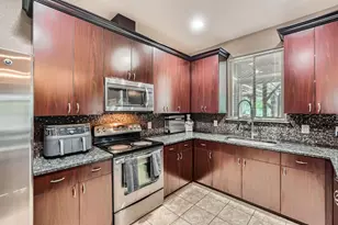 195 Heritage Oaks Dr, Cedar Creek, TX 78612 - Photo 11