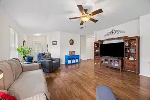 116 Quail Hollow Dr, Hutto, TX 78634 - Photo 5