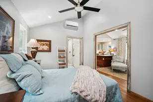 801 1/2 Bishop St, Smithville, TX 78957 - Photo 11