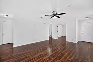 612 Losoya Ct, Hutto, TX 78634 - Photo 7