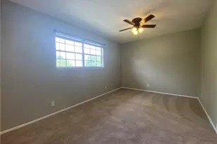 2007 Kirksey Dr, Austin, TX 78741 - Photo 17