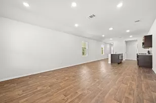 101 Calgary Ln, San Marcos, TX 78666 - Photo 11