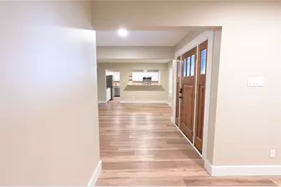 2106 S Colorado Street, Lockhart, TX 78644 - Photo 11