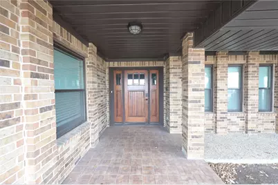 2106 S Colorado Street, Lockhart, TX 78644 - Photo 3