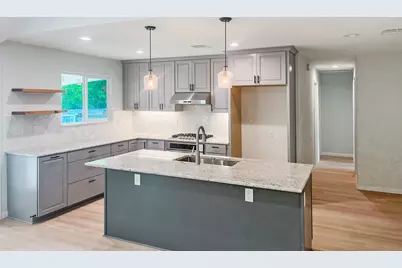 7736 Croftwood Drive, Austin, TX 78749 - Photo 9