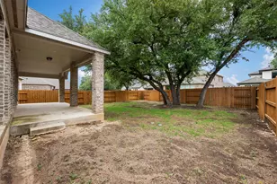 104 Anejo Blf Ct, Georgetown, TX 78628 - Photo 37