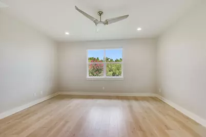 416 Hi Circle W #B, Horseshoe Bay, TX 78657 - Photo 13