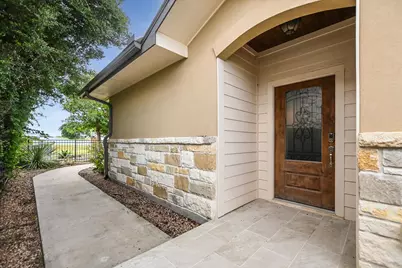 416 Hi Circle W #B, Horseshoe Bay, TX 78657 - Photo 3