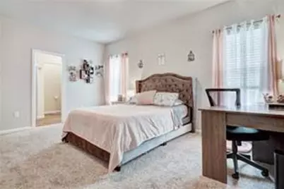 205 Freedom Park Avenue, Liberty Hill, TX 78642 - Photo 11